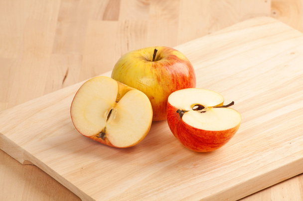 Ripe apple fruits - 写真・画像