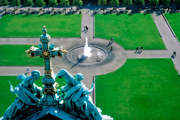 "schlosspark" przed Katedra berlińska - Zdjęcie, obraz