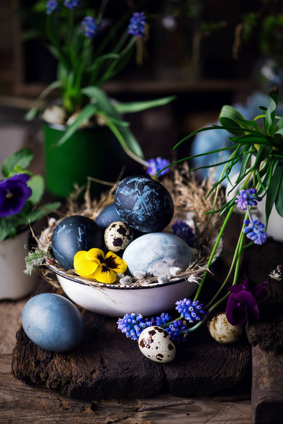 Easter colored eggs.style rustic. - Foto, Imagen