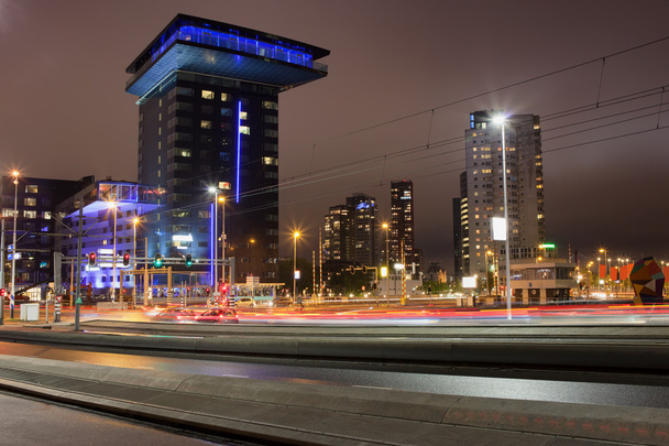 Città di Rotterdam di notte
 - Foto, immagini