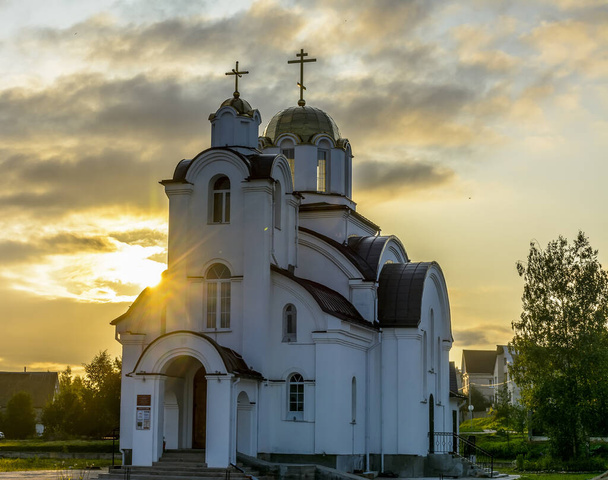 Kerk van de Heilige Martelaar Mercurius van Smolenski pos.. - Foto, afbeelding