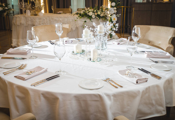 Table set on a fine restaurant - Fotoğraf, Görsel