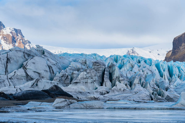 Jäätiköt kauniissa Skaftafell jäätiköt Islanti
 - Valokuva, kuva