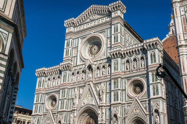Famous Cathedral of Santa Maria del Fiore facade - Foto, Imagen