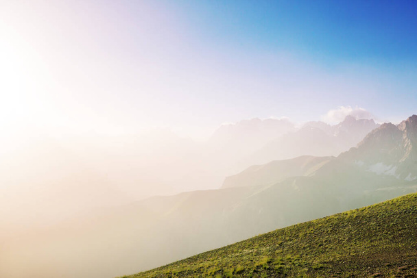 Gyönyörű táj a Fanns-hegységben, Tádzsikisztán - Fotó, kép