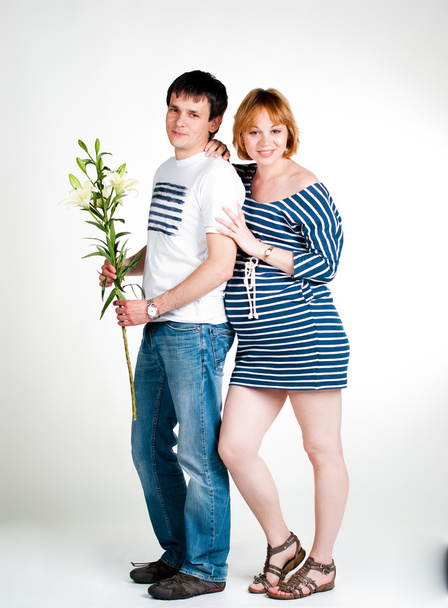 Young beautiful couple expecting a baby - Foto, Imagem
