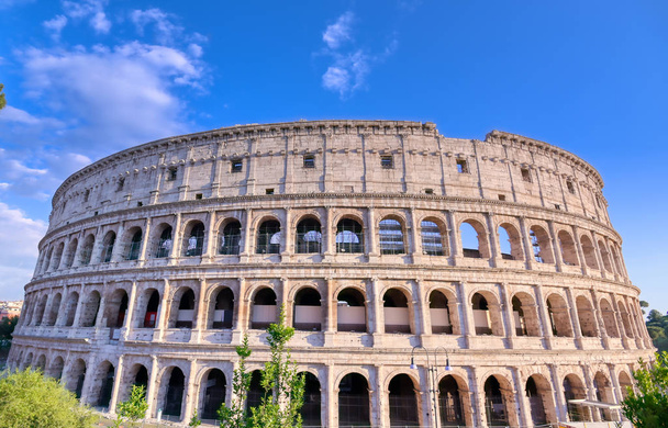 El Coliseo Romano en Roma, Italia
. - Foto, imagen