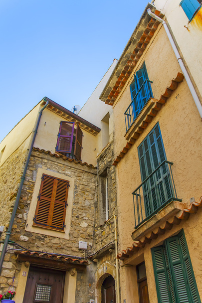 France , Antibes . A typical urban view - 写真・画像