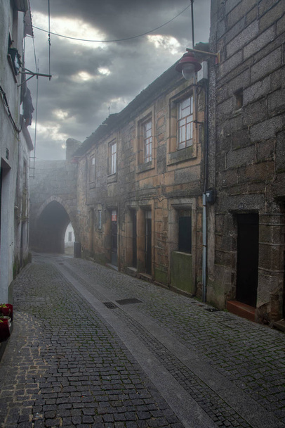widok na miasto Guarda w Portugalii - Zdjęcie, obraz
