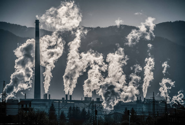 ατμοσφαιρική ρύπανση από το εργοστάσιο - Φωτογραφία, εικόνα