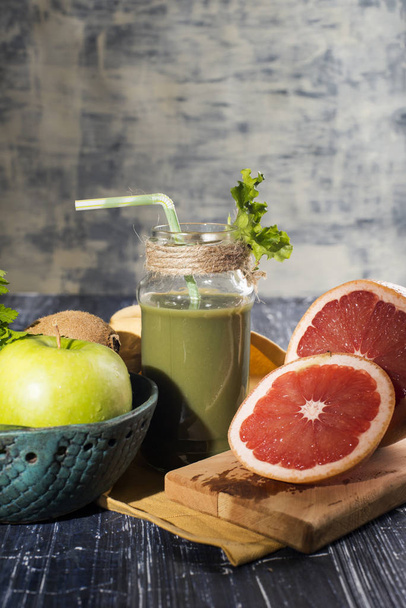 Green fresh healthy juice - Photo, Image