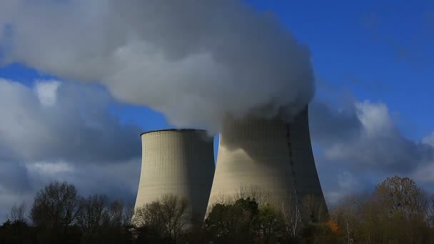Nükleer santral, Belleville sur Loire, Cher, Merkez Val de Loire, Fransa - Video, Çekim