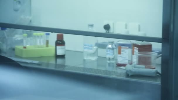 Tabella del laboratorio
 - Filmati, video