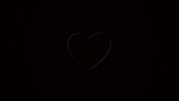 neon fioletowe światło serce kształt objawienie na ciemnym tle, miłość i romans - Materiał filmowy, wideo