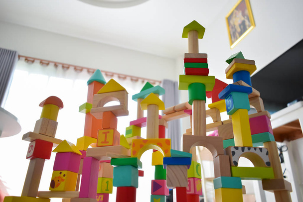 stavba dřevěný blok hračka geometrické pro děti učení vývoj - Fotografie, Obrázek