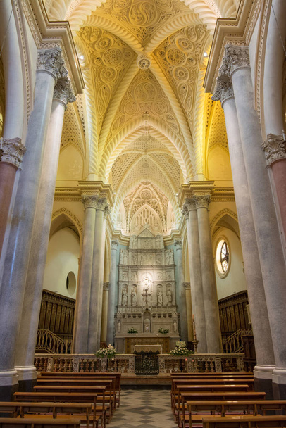 Erice, Sicilië, Italië. Interieur de Erice kathedraal, de belangrijkste pla - Foto, afbeelding