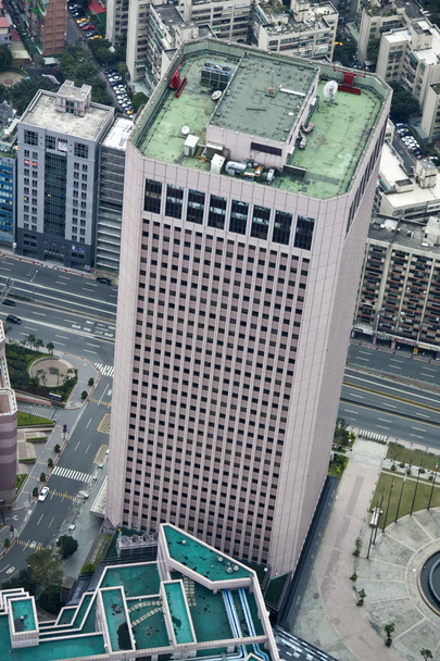 yüksek bir binanın havadan görünümü - Fotoğraf, Görsel