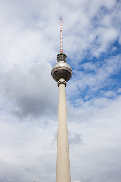 Τηλεοπτικός πύργος στην Alexanderplatz, Βερολίνο. - Φωτογραφία, εικόνα