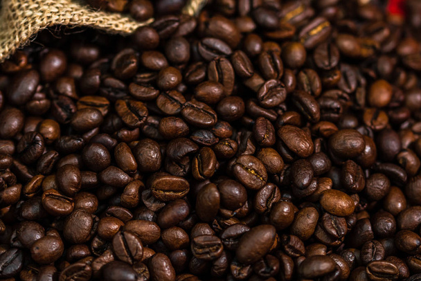 pražená kávová zrna detail, zblízka pohled, káva koncept, coff - Fotografie, Obrázek