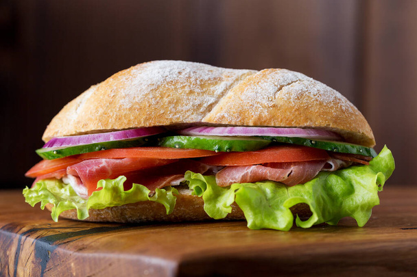 Close up sandwich on wood board - Zdjęcie, obraz