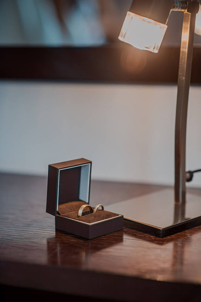wedding rings of the bride and groom in a case - Fotografie, Obrázek