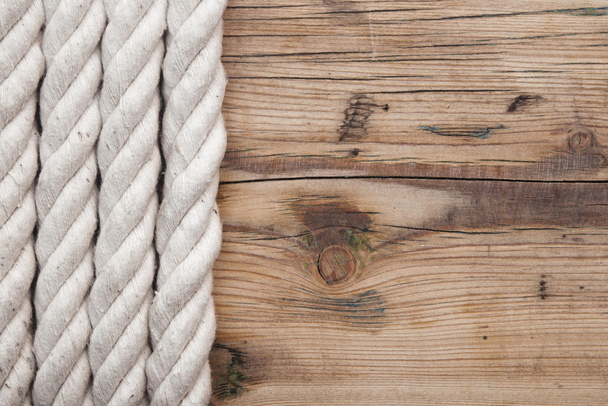 wood background with rope - Φωτογραφία, εικόνα