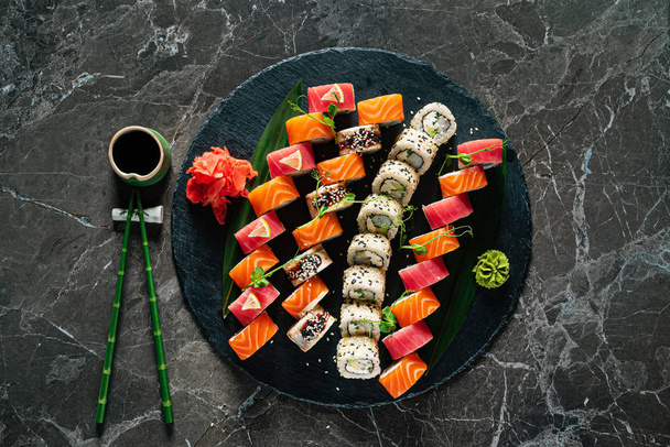 sushi on the marble background, close up - Valokuva, kuva