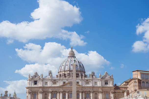 famous St. Peter's Basilica, Vatican, Italy - Фото, изображение