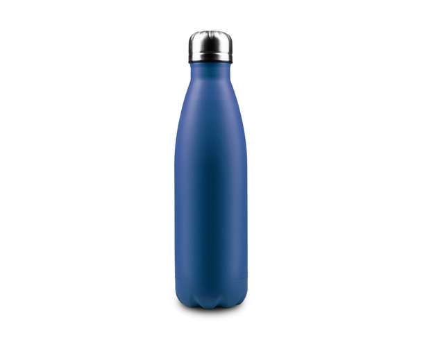 Zbliżenie butelki termoekologicznej do wody wielokrotnego użytku, izolowanej na białym tle, kolor Phantom Blue. - Zdjęcie, obraz