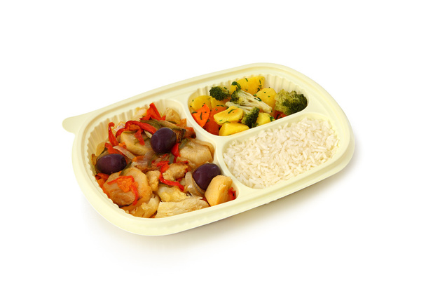 Bacalao al estilo portugués, arroz y verduras al vapor
 - Foto, imagen