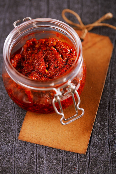 Äärimmäisen kuuma aasialainen chilit valkosipuli tahna kastike - Laza tai Lazdzhan
 - Valokuva, kuva