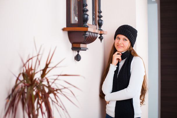 Girl in a hat and sweater - Foto, Bild