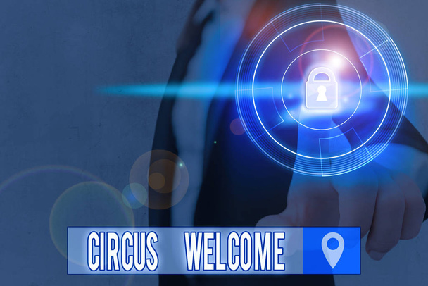Texte montrant Circus Welcome. Photo conceptuelle les expositions d'apparat Des prouesses et de l'audace
. - Photo, image