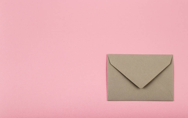 Envelope on the table. - 写真・画像