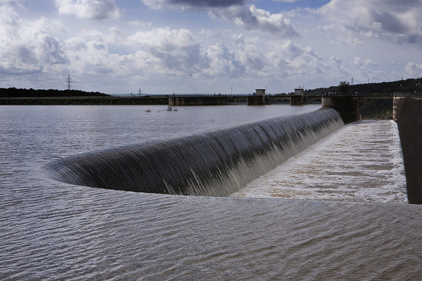 Spillway in the reservoir of San Rafael de Navallana - Photo, Image