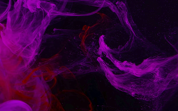 Digital strings matrix. Pink watercolor ink in water on a black  - Фото, изображение