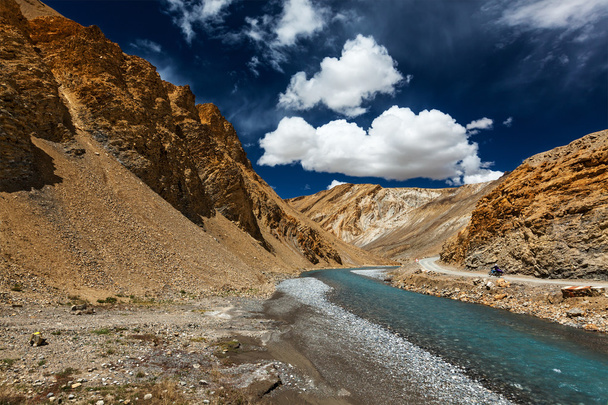 Himalája táj motorkerékpár - Fotó, kép