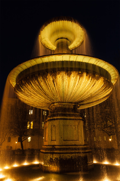 Brunnen auf dem Geschwister-Scholl-Platz - Foto, Bild