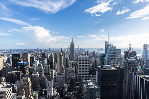 Skyline of skyscrapers of Manhattan, New York City, Usa - Фото, зображення