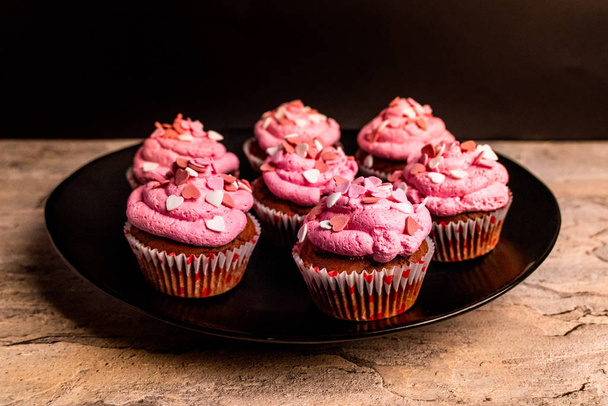 Vegane Valentinstags-Cupcakes - Foto, Bild