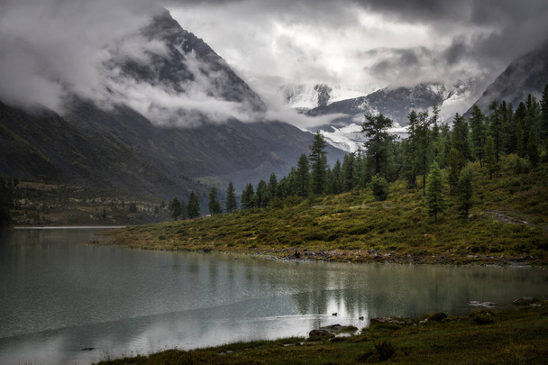 Altai Republic. Lake Akkem at the foot of Belukha Mountain - 写真・画像