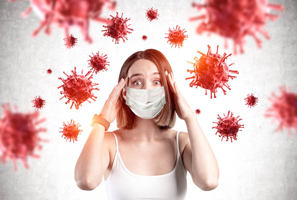 Scared young girl in mask, coronavirus panic - Foto, Imagem