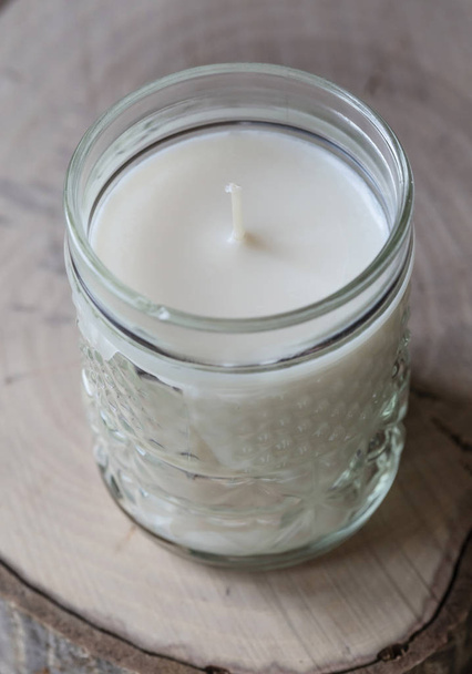Přírodní sojový vosk dekorativní svíčka ve vinobraní skla - Fotografie, Obrázek