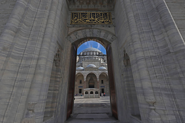 Turkey / Istanbul 07 October 2019 selimiye mosque. - Foto, Imagen