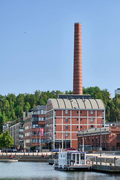 Eski fabrika Lahti, Finlandiya 'da evler ve kamusal alanlara dönüştürüldü.. - Fotoğraf, Görsel