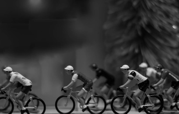 ensemble miniature de cyclistes d'intérieur
 - Photo, image