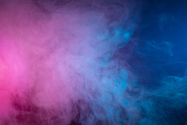 Blue and pink bomb smoke - 写真・画像