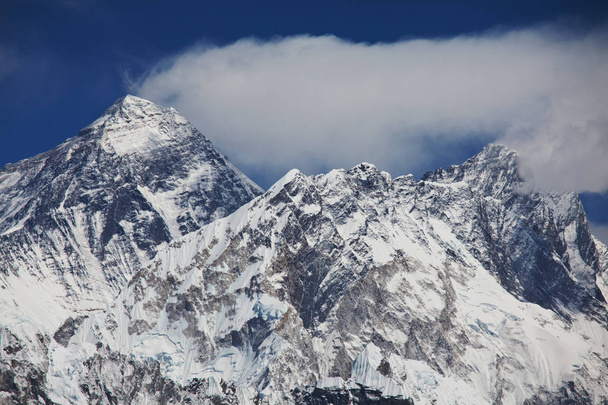 Όρος Έβερεστ από το Kala Patthar, τρόπος για να ανεβείτε Everest στρατόπεδο βάσης, Khumbu κοιλάδα, Νεπάλ - Φωτογραφία, εικόνα