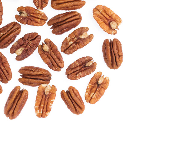 Pekan ořechy izolované na bílém pozadí - Fotografie, Obrázek