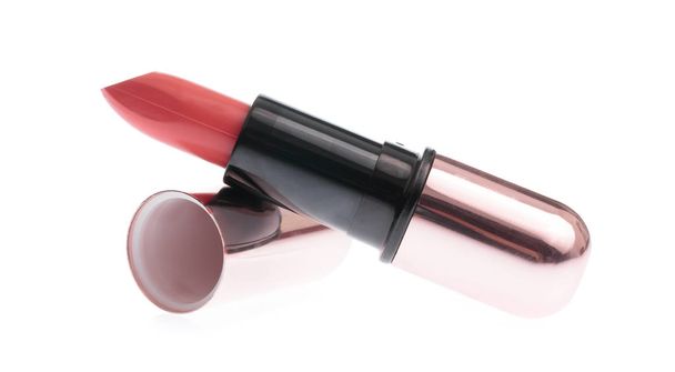 Schöne helle rote Lippenstift Tube isoliert auf weißem Hintergrund - Foto, Bild